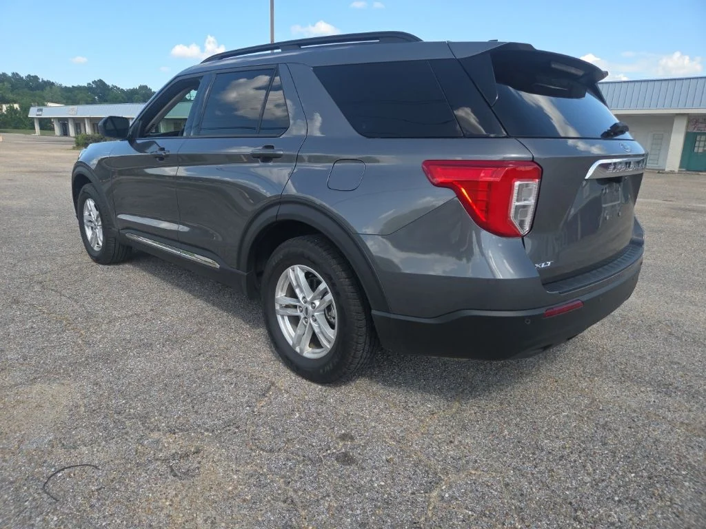 Certified Used 2023 Gray Ford XLT image 9