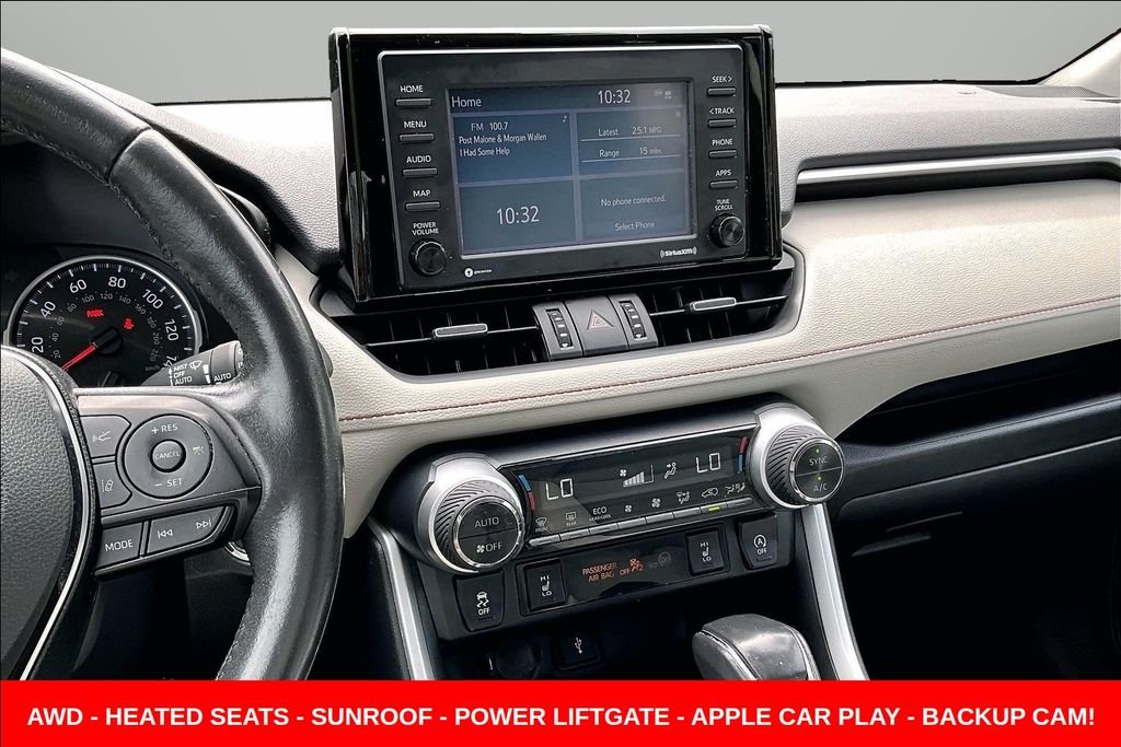 Used 2020 Gray Toyota XLE Premium image 9