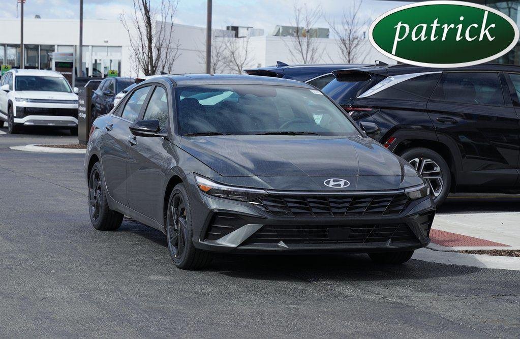 New 2026 Amazon Gray Hyundai SEL Sport Premium image 1