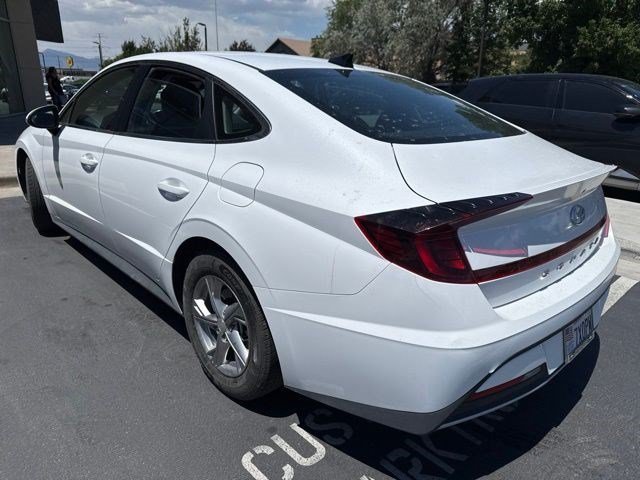 Used 2023 Serenity White Hyundai SE image 5