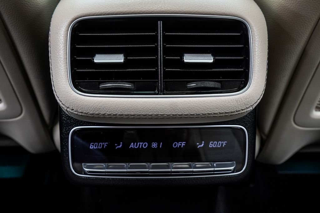 Used 2025 Black Mercedes-Benz GLS 450 image 26
