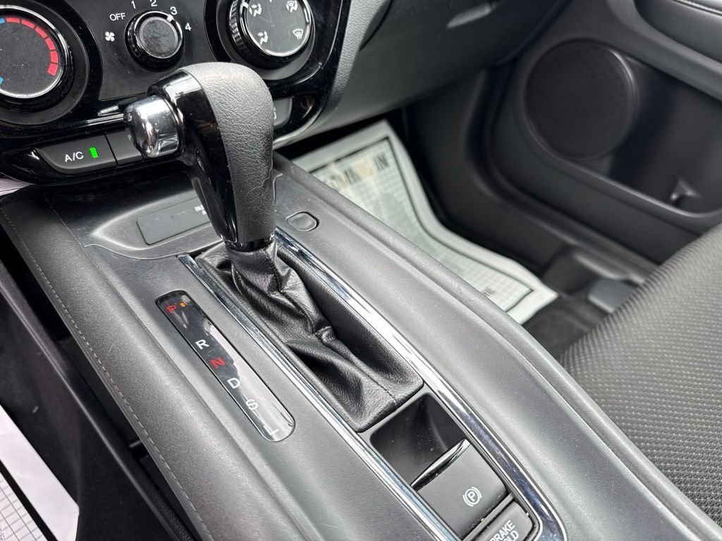 Used 2017 Purple Honda LX image 31