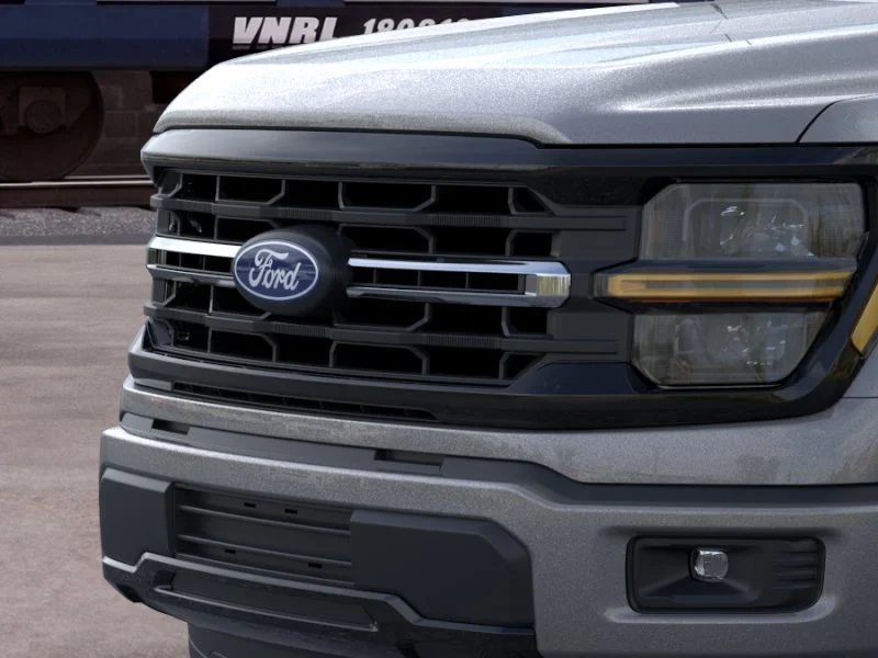 New 2026 Carbonized Gray Metallic Ford XLT image 17