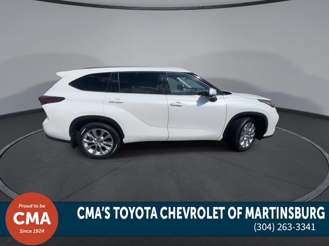 Used 2023 Wind Chill Pearl Toyota Limited image 9