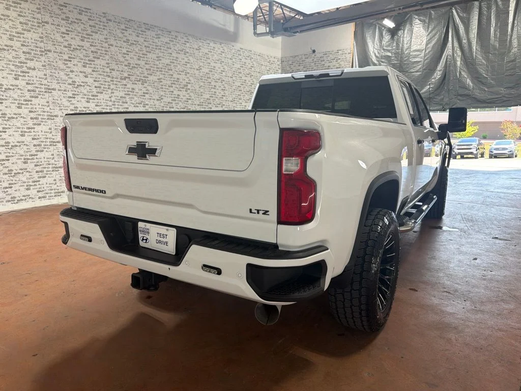 Used 2023 Summit White Chevrolet LTZ image 7