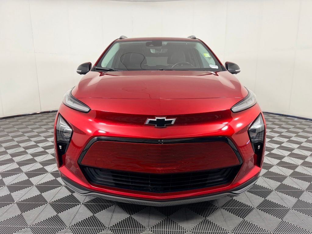Certified Used 2022 Red Chevrolet Premier image 5