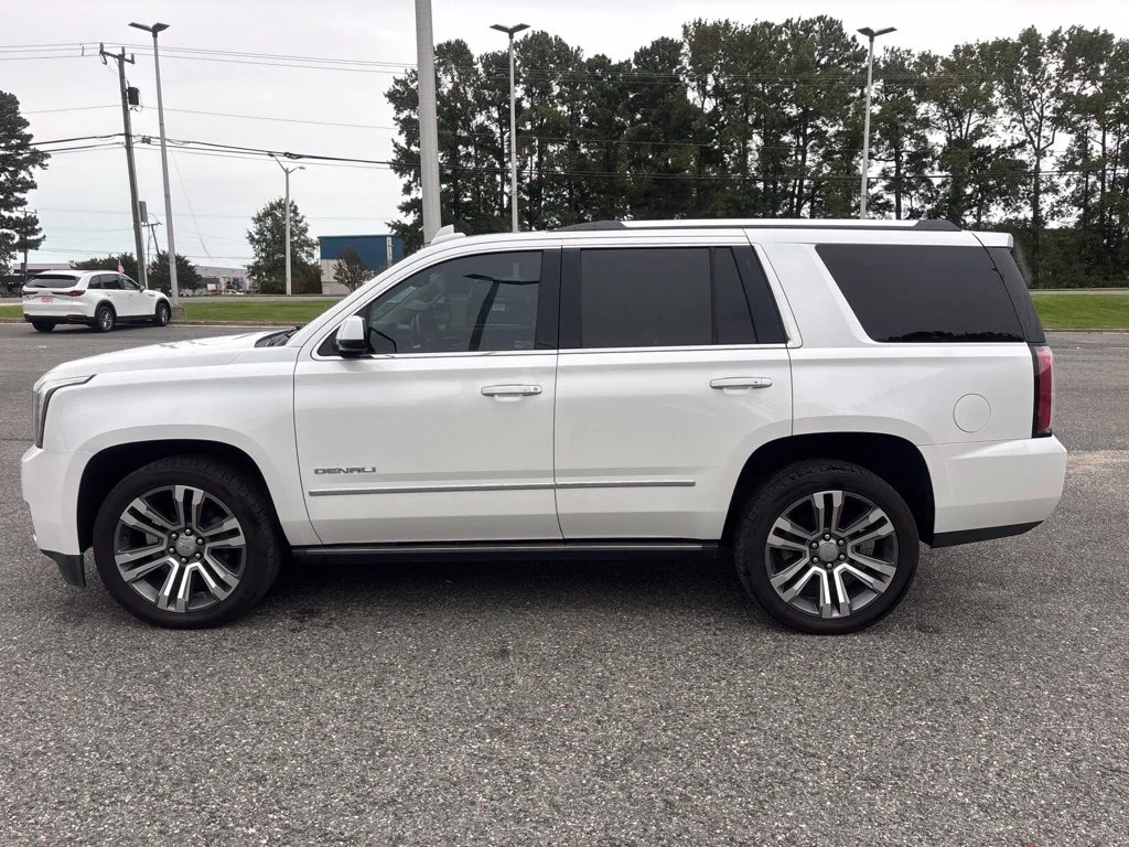 Used 2018 White GMC Denali image 17