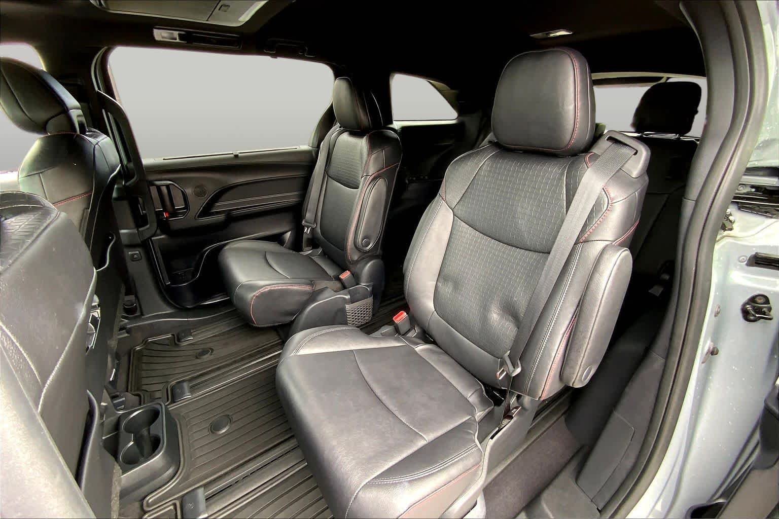 Used 2025 Cement Toyota XSE image 21