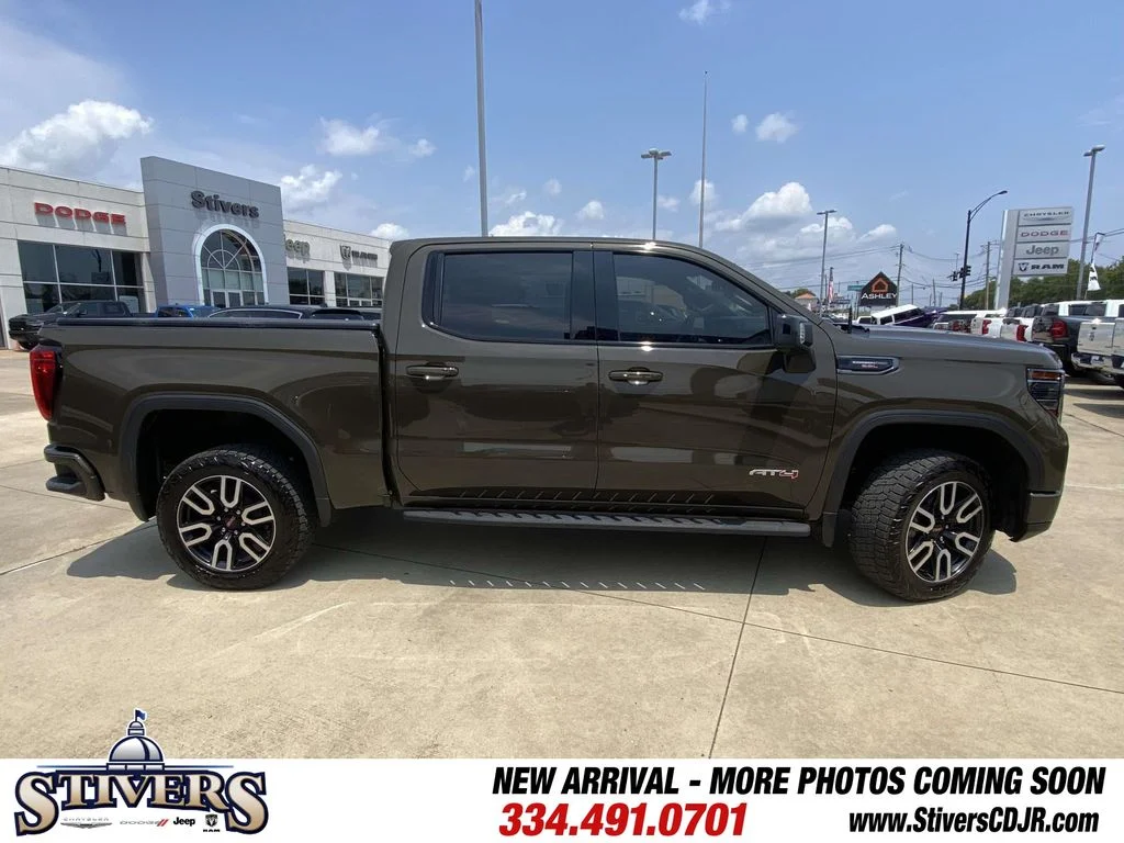 Used 2024 Brown GMC AT4 image 10