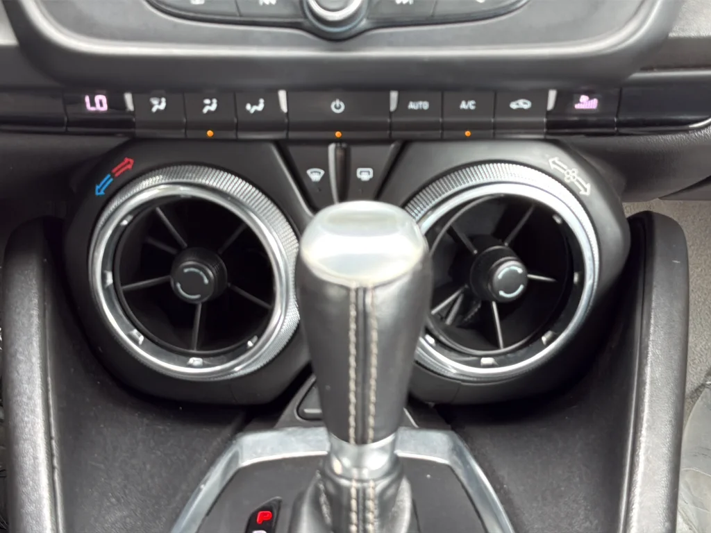 Used 2020 Red Chevrolet 1LT image 28