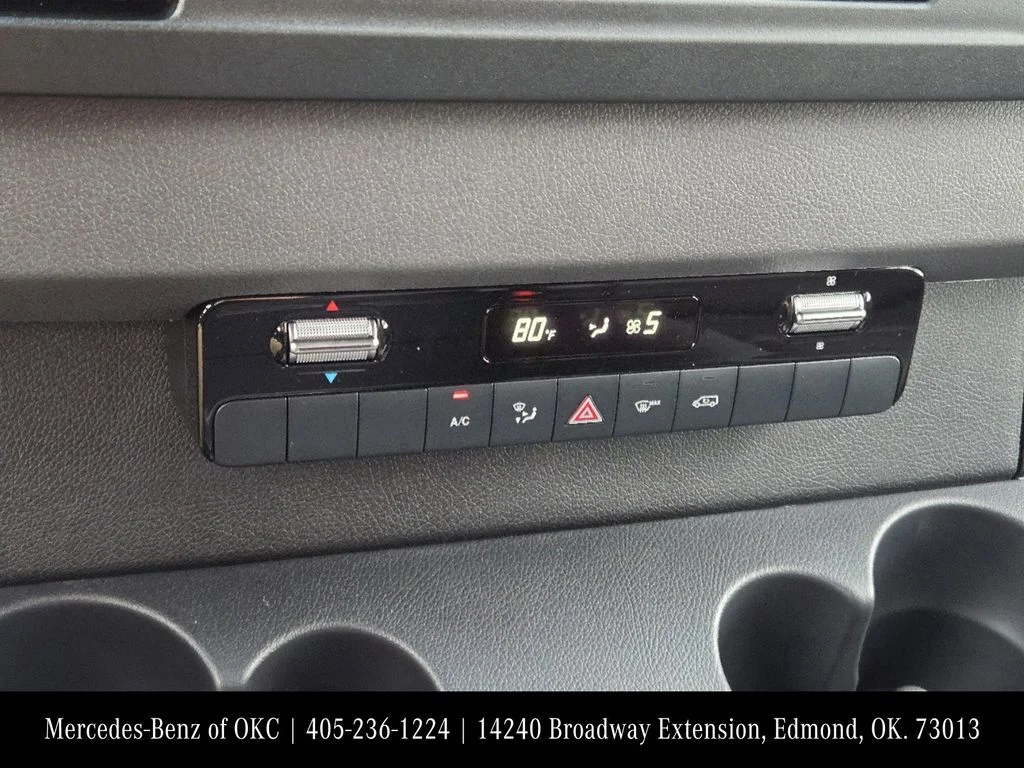 Used 2025 White Mercedes-Benz Cargo 170 WB image 19