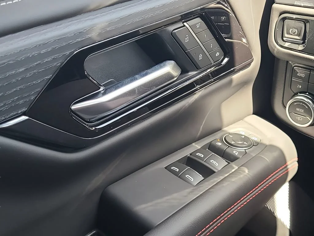 New 2026 Onyx Black GMC AT4 Ultimate image 18