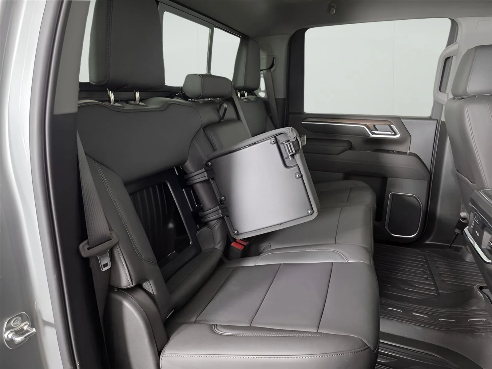 New 2026 Sterling Metallic GMC SLT image 19