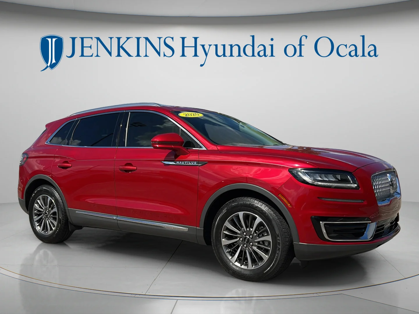 Used 2020 Red Lincoln Standard image 1