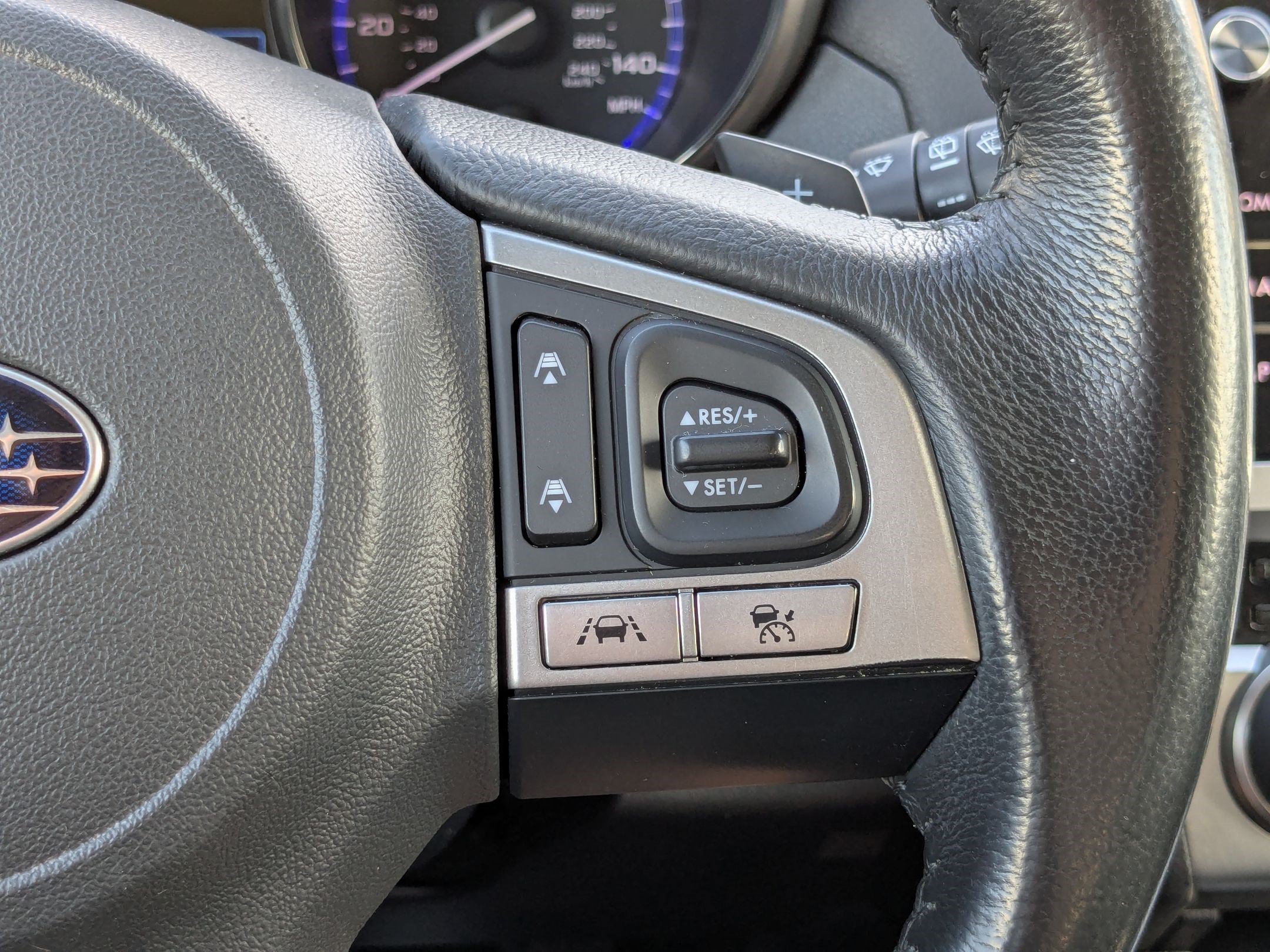 Used 2017 Carbide Gray Metallic Subaru Limited image 20