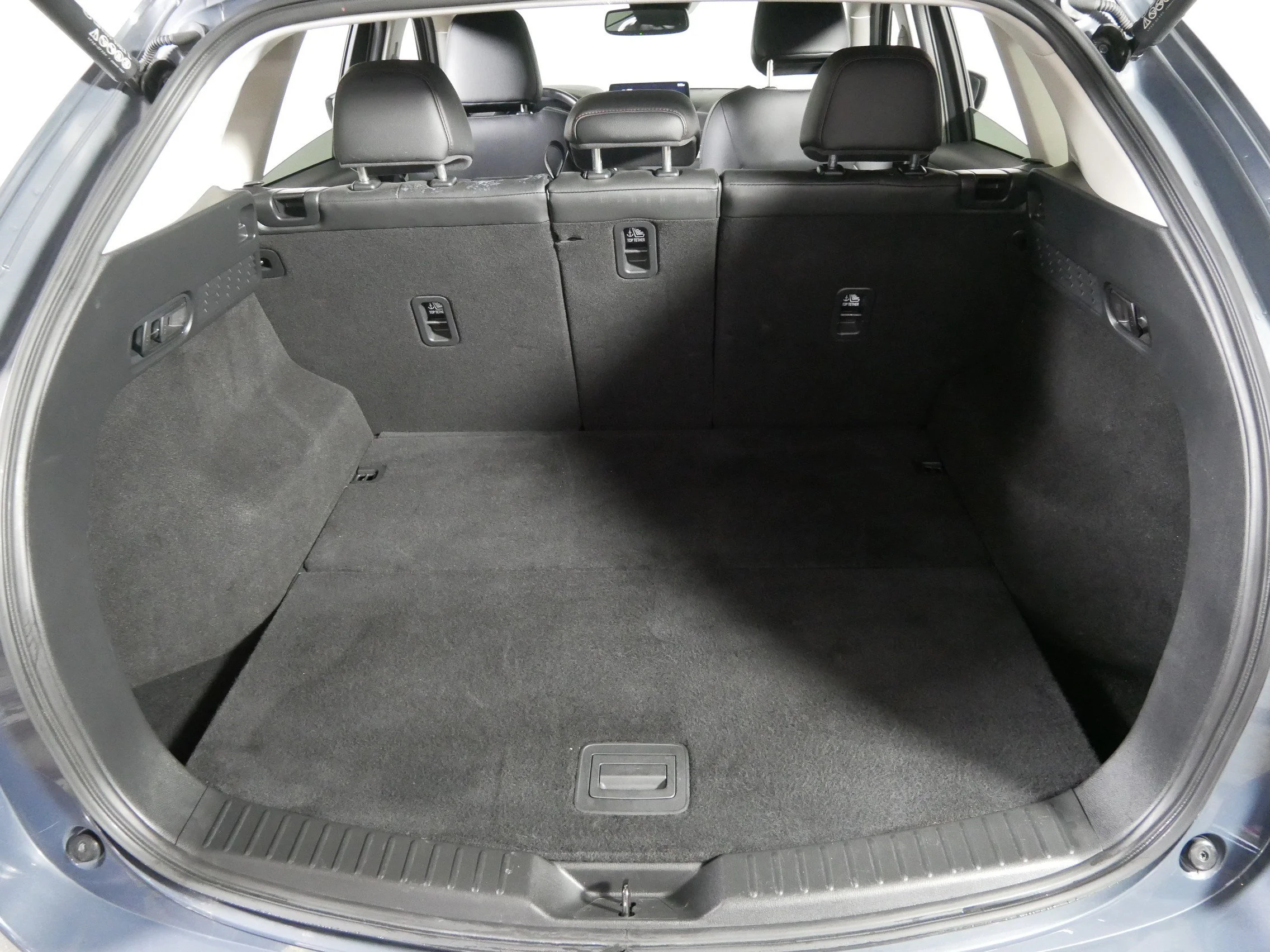 Used 2025 Polymetal Gray Metallic Mazda 2.5 S Carbon Edition image 18