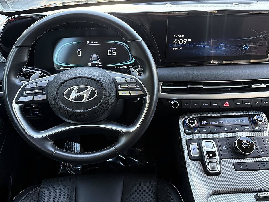 Used 2025 Abyss Black Pearl Hyundai SEL image 15