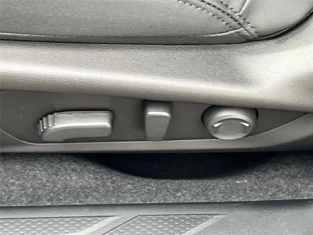 New 2026 ICE SILVER METALLIC Subaru Premium image 13