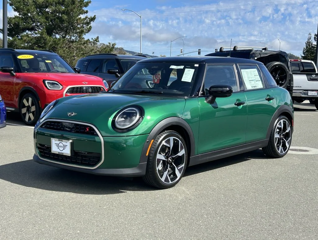 2026 MINI Hardtop Cooper S's photo