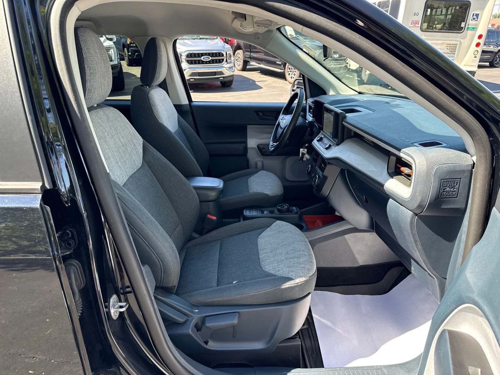 Used 2022 Black Ford XLT image 36