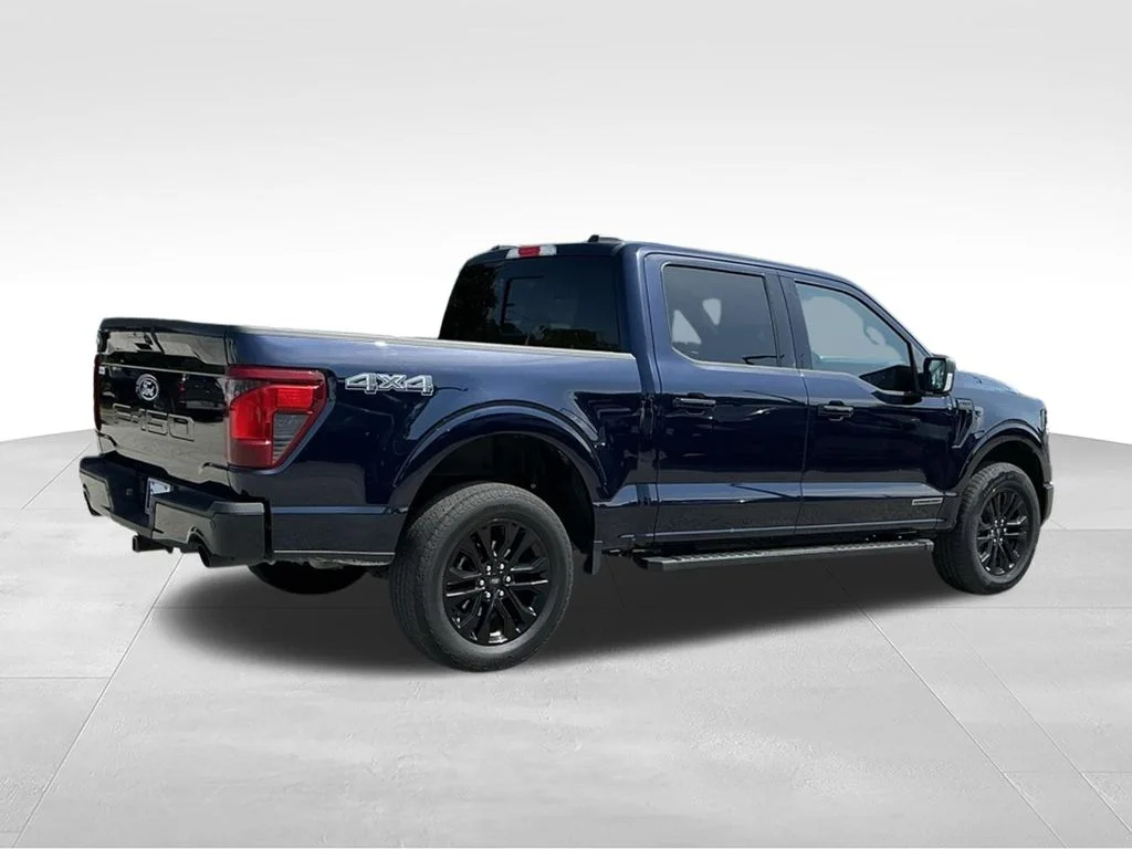 Used 2024 Blue Ford XLT image 9
