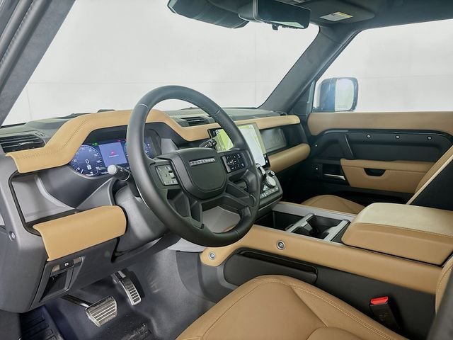 2026 Land Rover Defender V8 - Photo 9