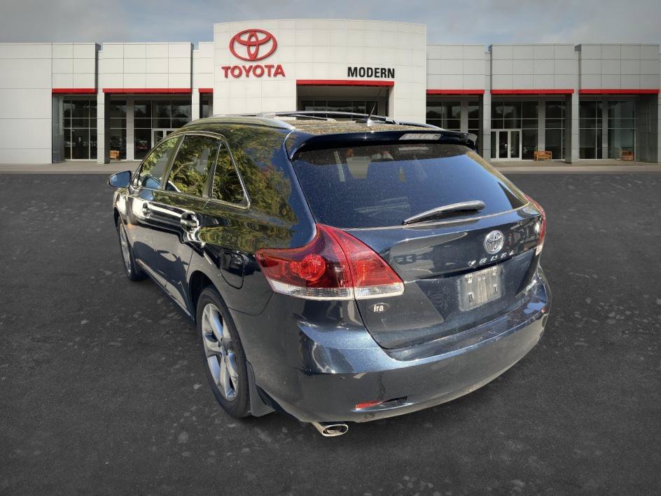 Used 2013 Cosmic Gray Mica Toyota XLE image 7