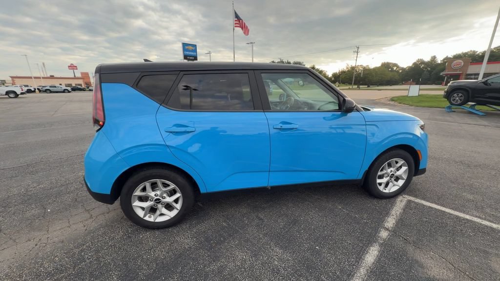 2024 Kia Soul S - Photo 9
