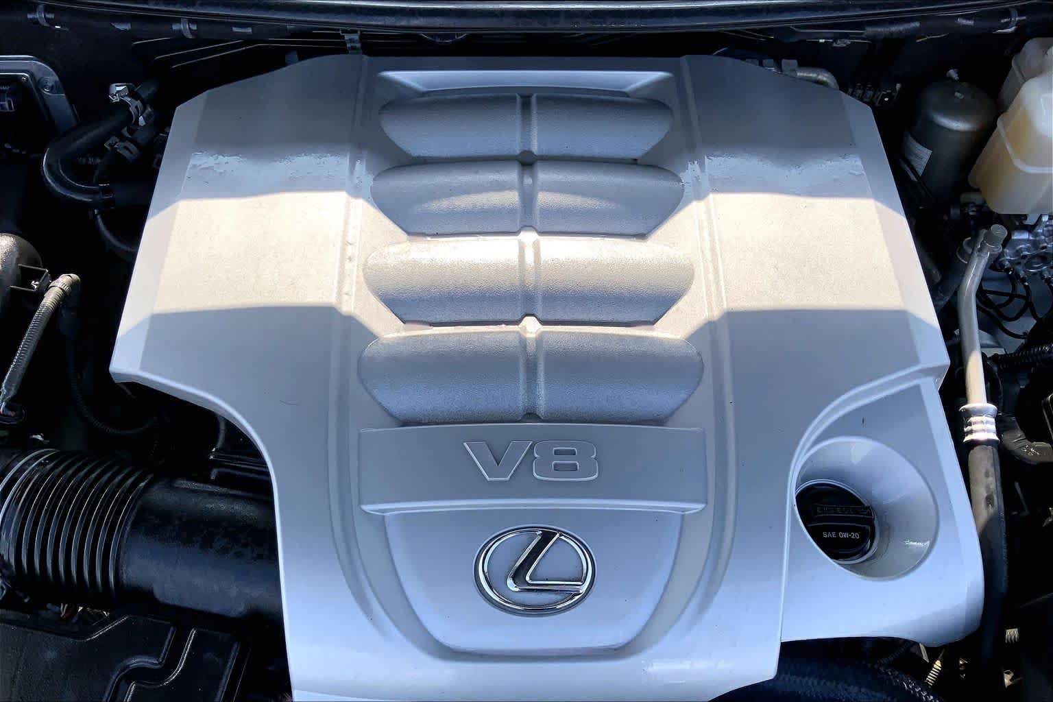 Used 2020 Eminent White Pearl Lexus  image 32