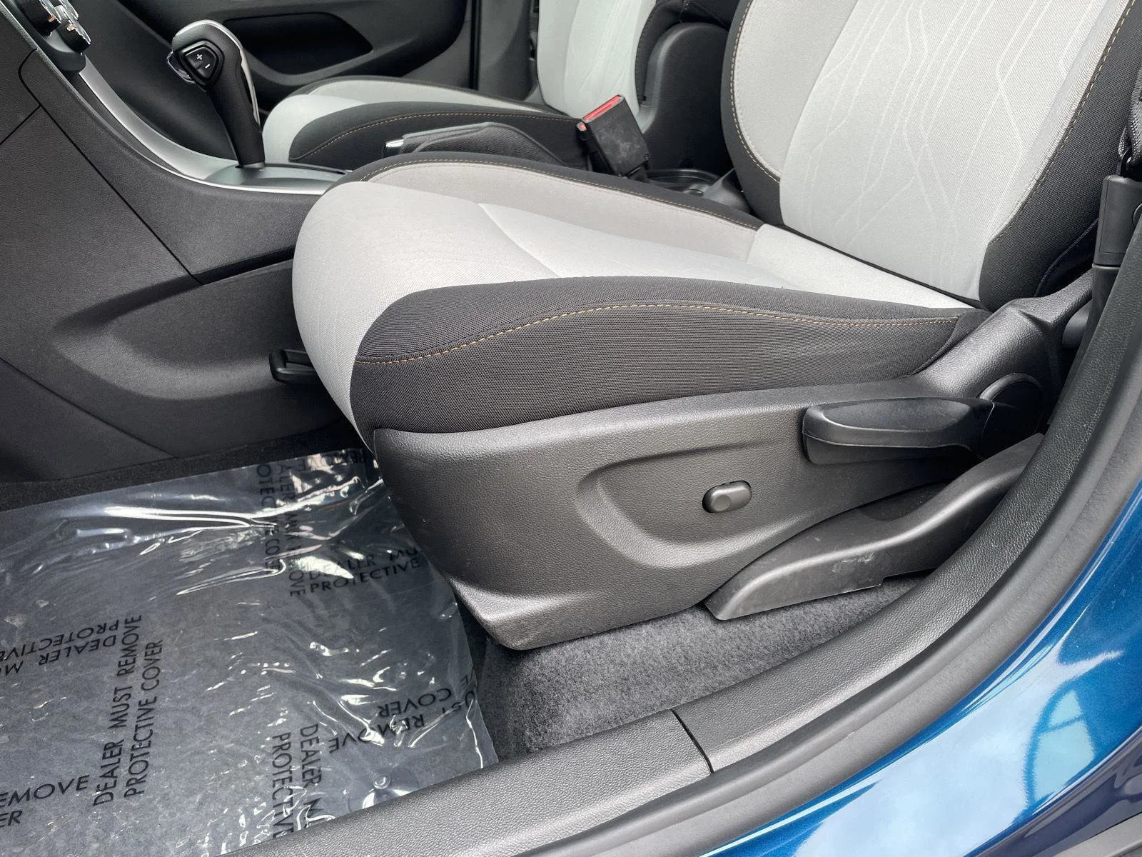 Used 2020 Pacific Blue Metallic Chevrolet LT image 11