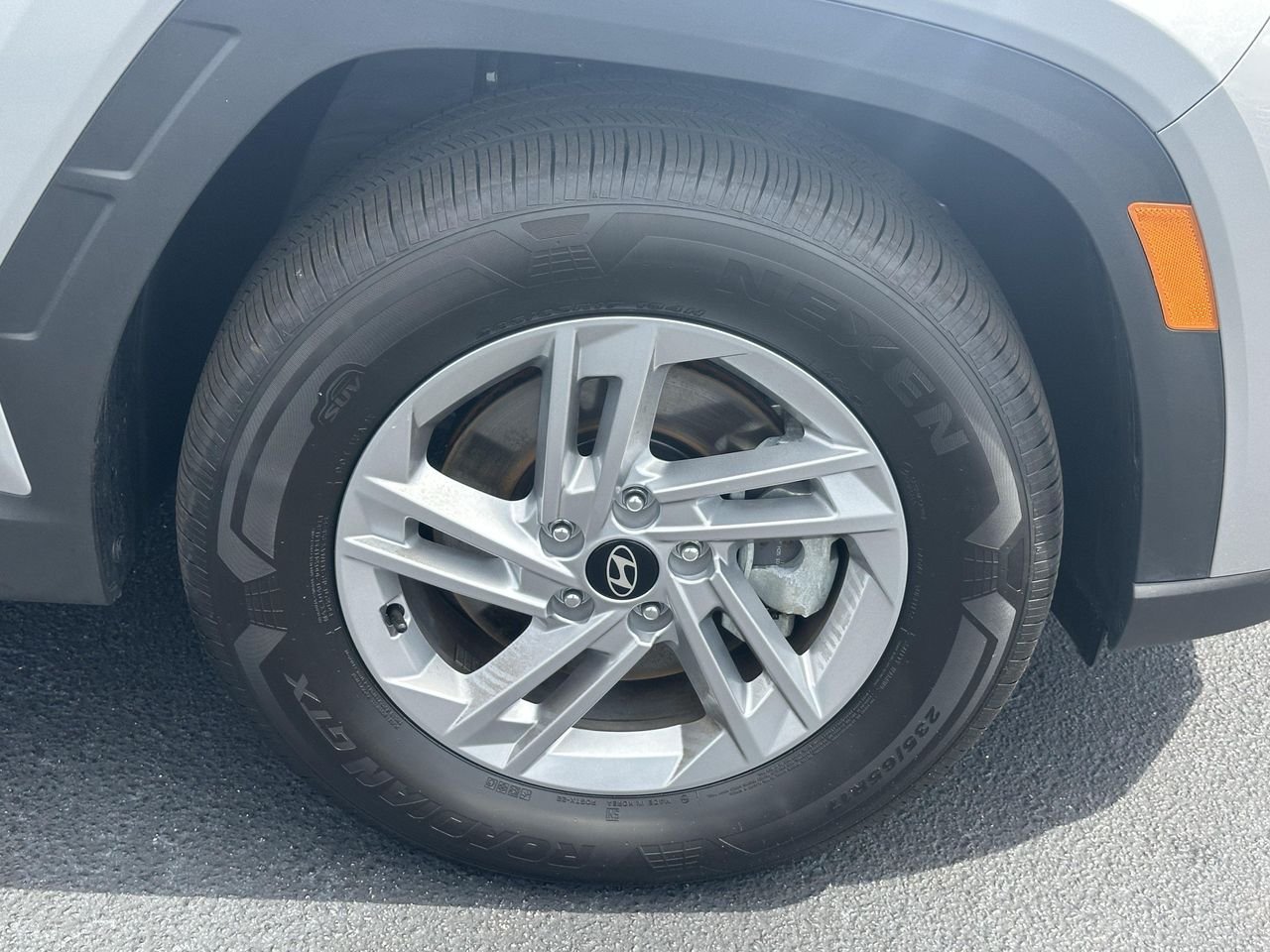 New 2026 Shimmering Silver Hyundai SE image 12