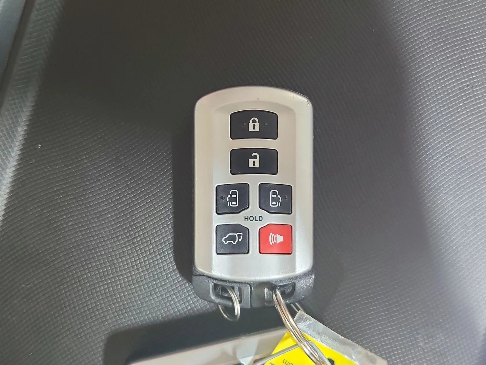 Used 2020 Green Toyota XLE Premium image 34