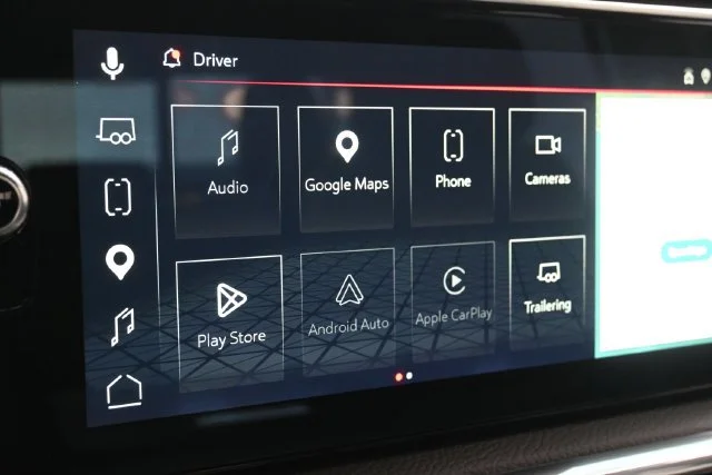 Used 2025 Sterling Metallic GMC Denali image 15