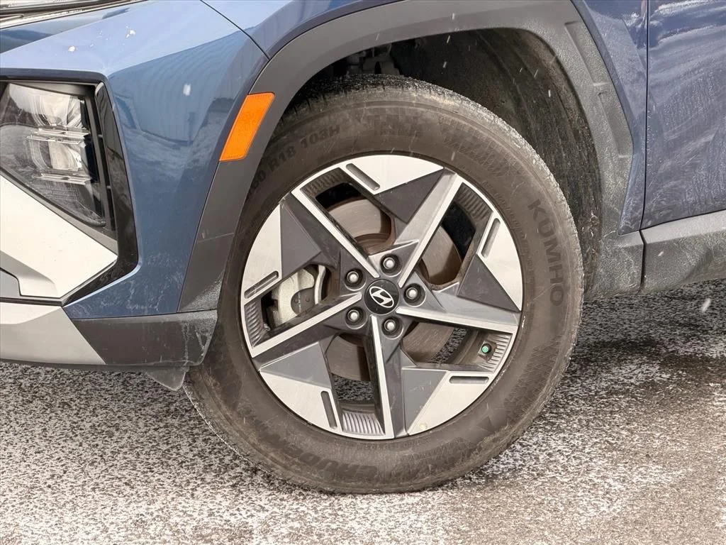 Used 2025 Blue Hyundai SEL image 32