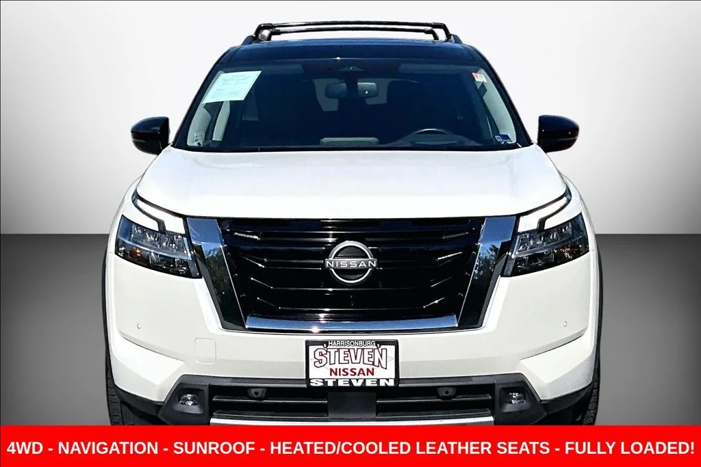 Used 2022 White Nissan Platinum image 2