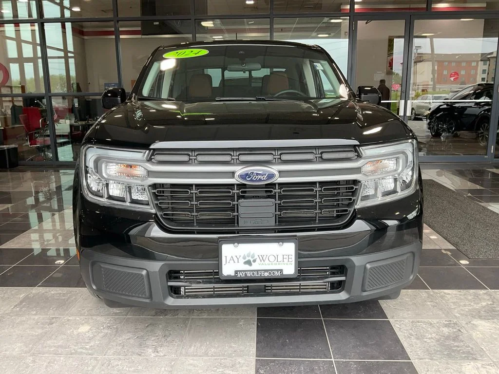 Used 2024 Ford Maverick Lariat with VIN 3FTTW8S94RRB23190 for sale in Kansas City