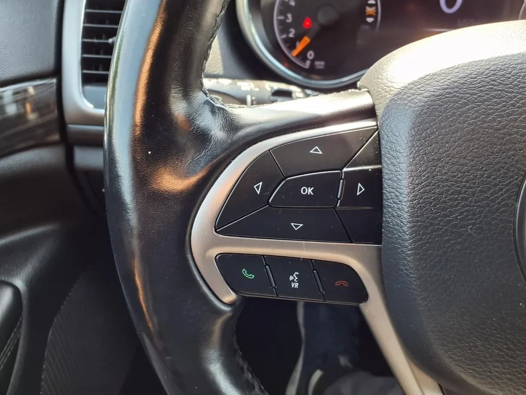 Certified Used 2021 Black Jeep Laredo X image 13