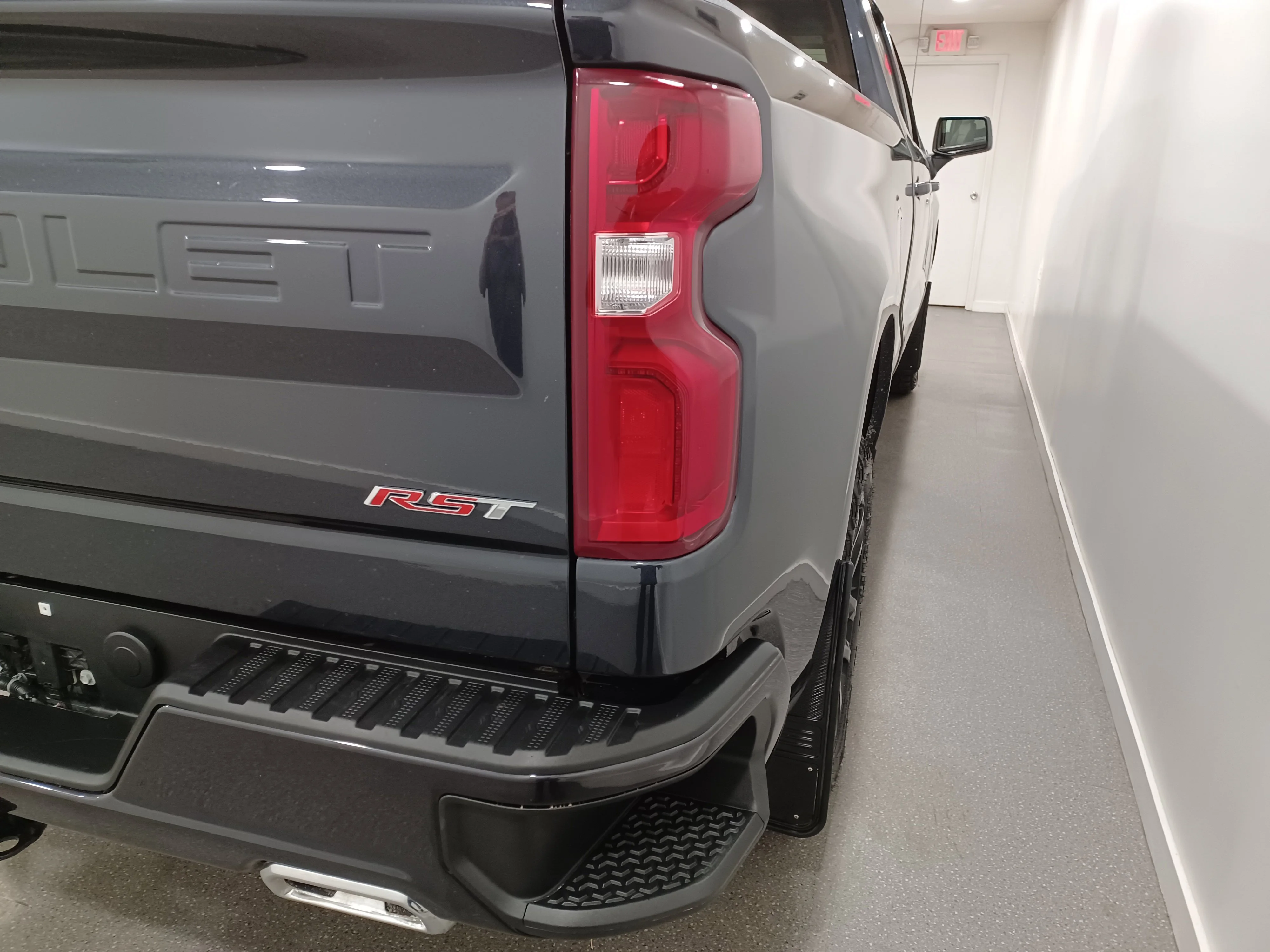 Certified Used 2024 Dark Ash Metallic Chevrolet RST 4x4*3.0L Duramax Diesel | Adaptive Cruise | Remote Start | Nav | Htd Leather | Htd Wheel | Bose image 21