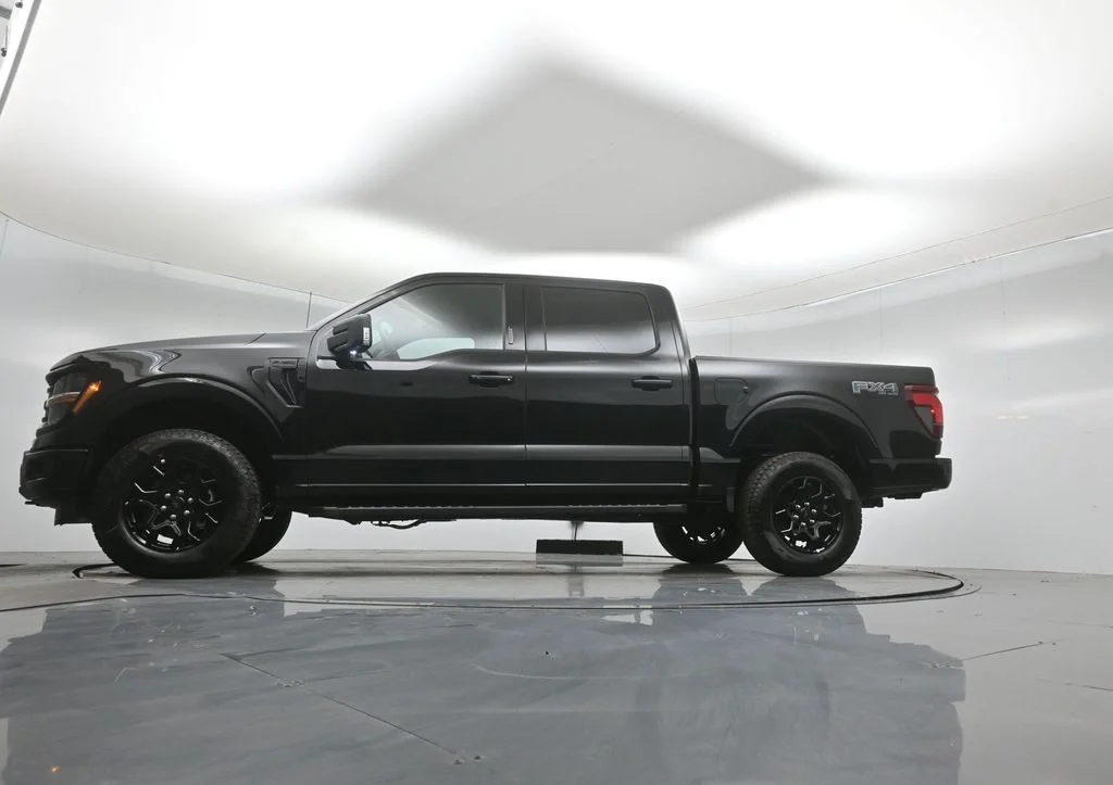New 2026 Agate Black Metallic Ford XLT image 49