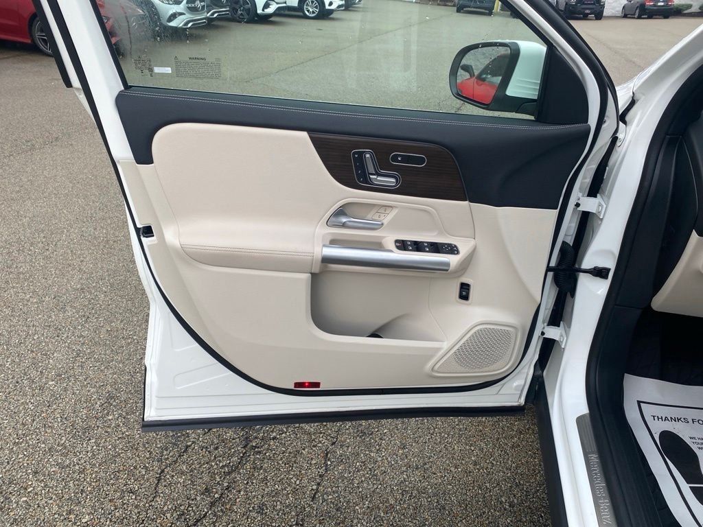 Used 2026 White Mercedes-Benz GLA 250 image 9