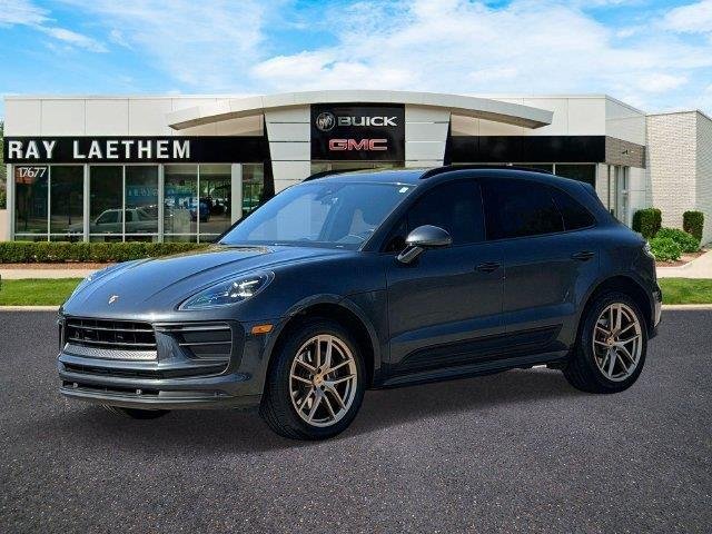 2022 Porsche Macan