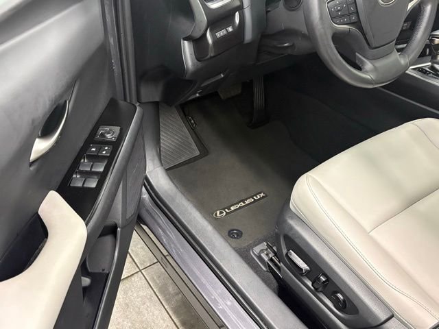 Used 2023 Gray Lexus 250h Base image 11
