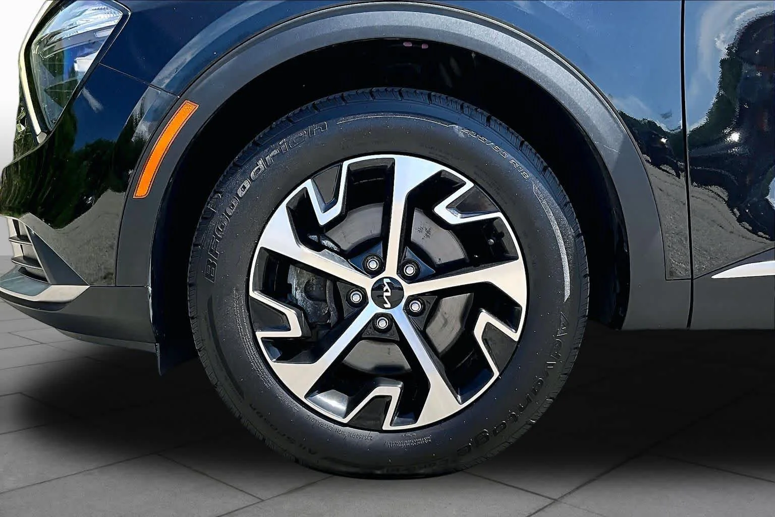 Used 2023 Fusion Black Kia EX image 11