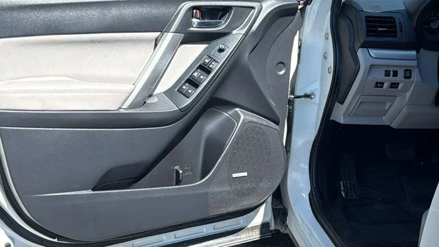 2015 Subaru Forester i Limited - Photo 23