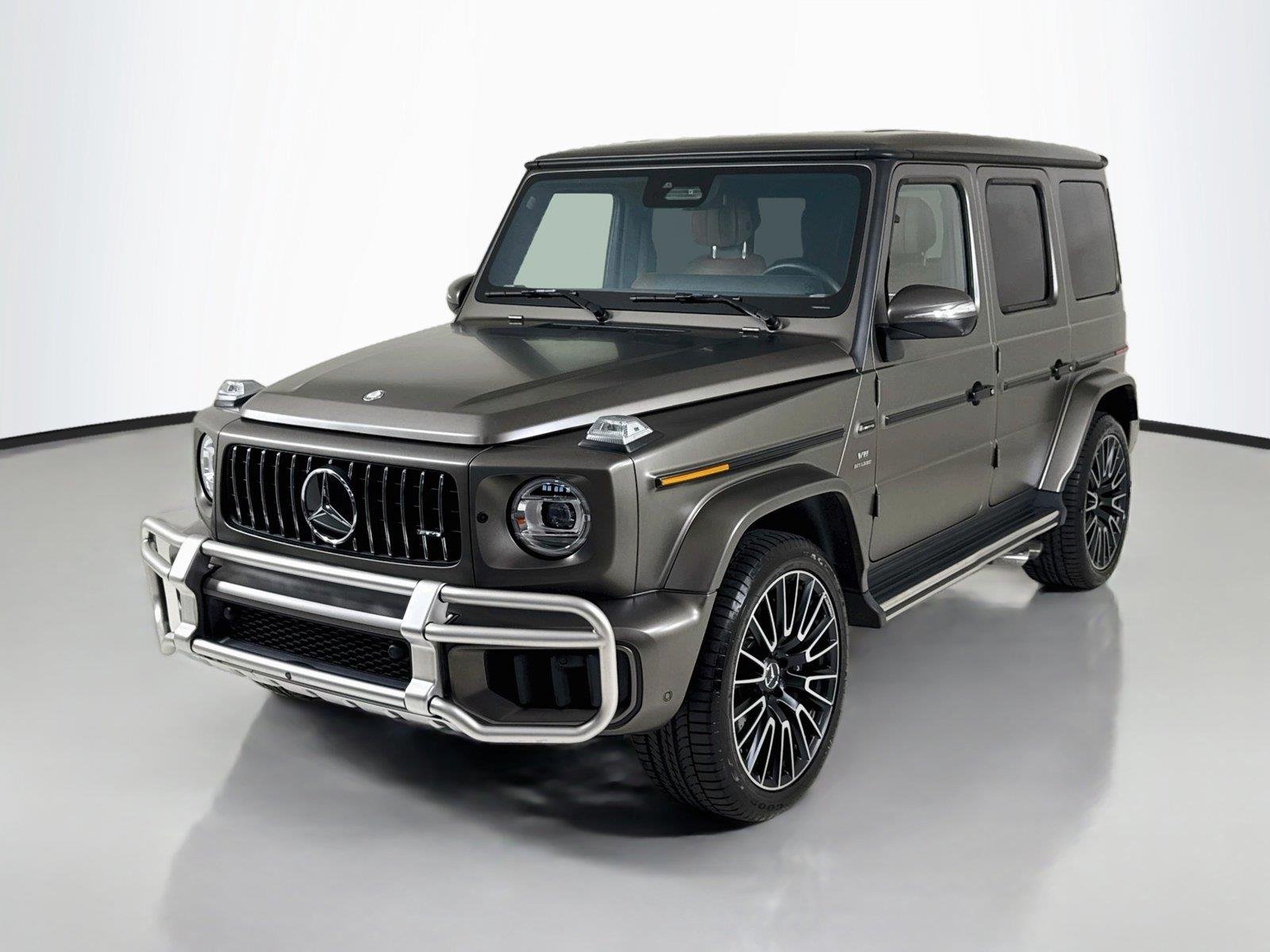 Used 2026 MANUFAKTUR Monza Grey Magno Mercedes-Benz AMG® G 63 | Manu Int Package Plus | Carbon Trim image 9