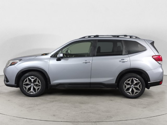 Certified Used 2022 Silver Subaru Premium image 8