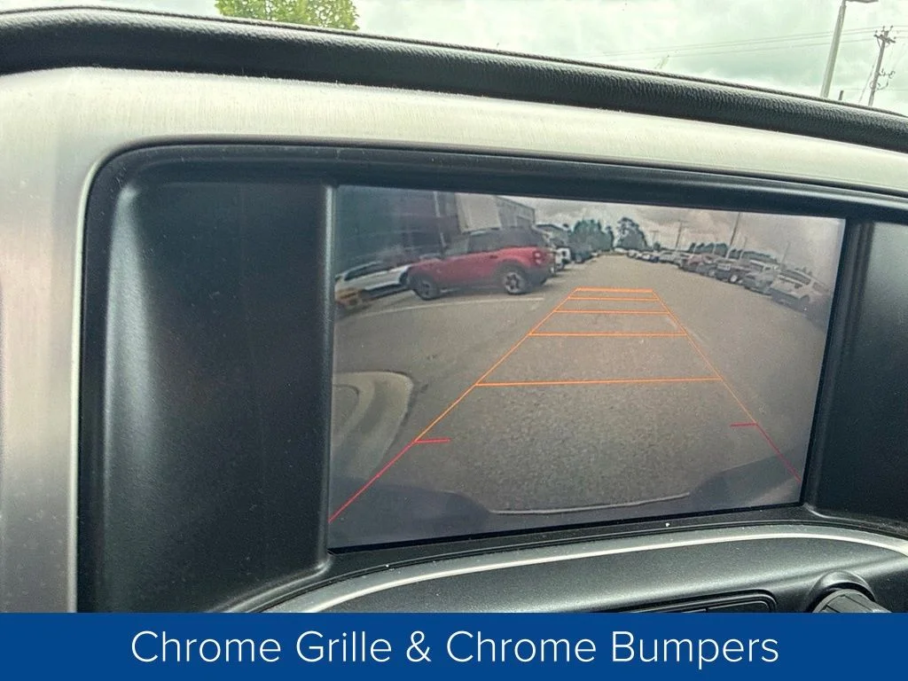 Used 2015 Iridium Metallic GMC SLE image 11