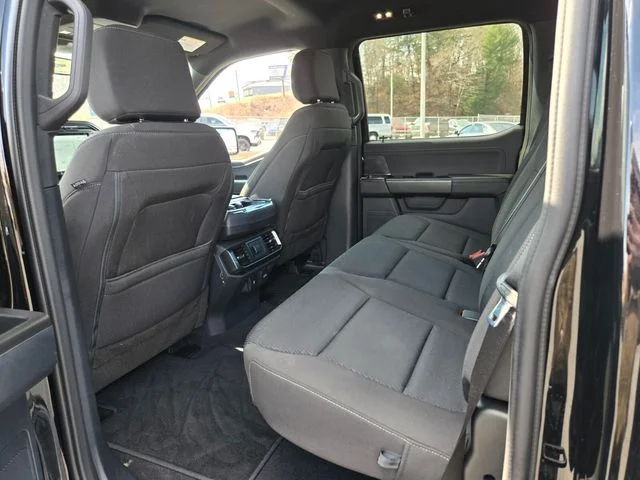 Used 2023 Black Ford XLT image 12