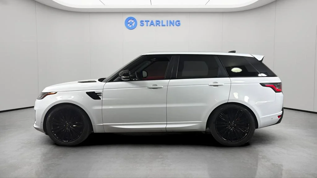 Used 2022 White Land Rover HSE Dynamic image 3