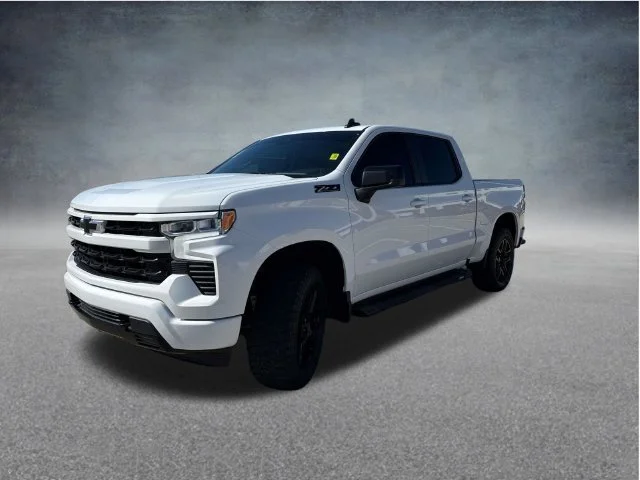 Used 2023 White Chevrolet RST image 5